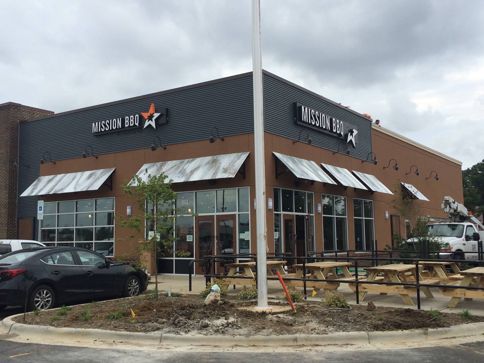 Mission BBQ