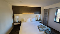 Embassy Suites by Hilton Charlotte Uptown